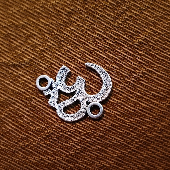 Om Yoga Pendant - Picture 2 of 2